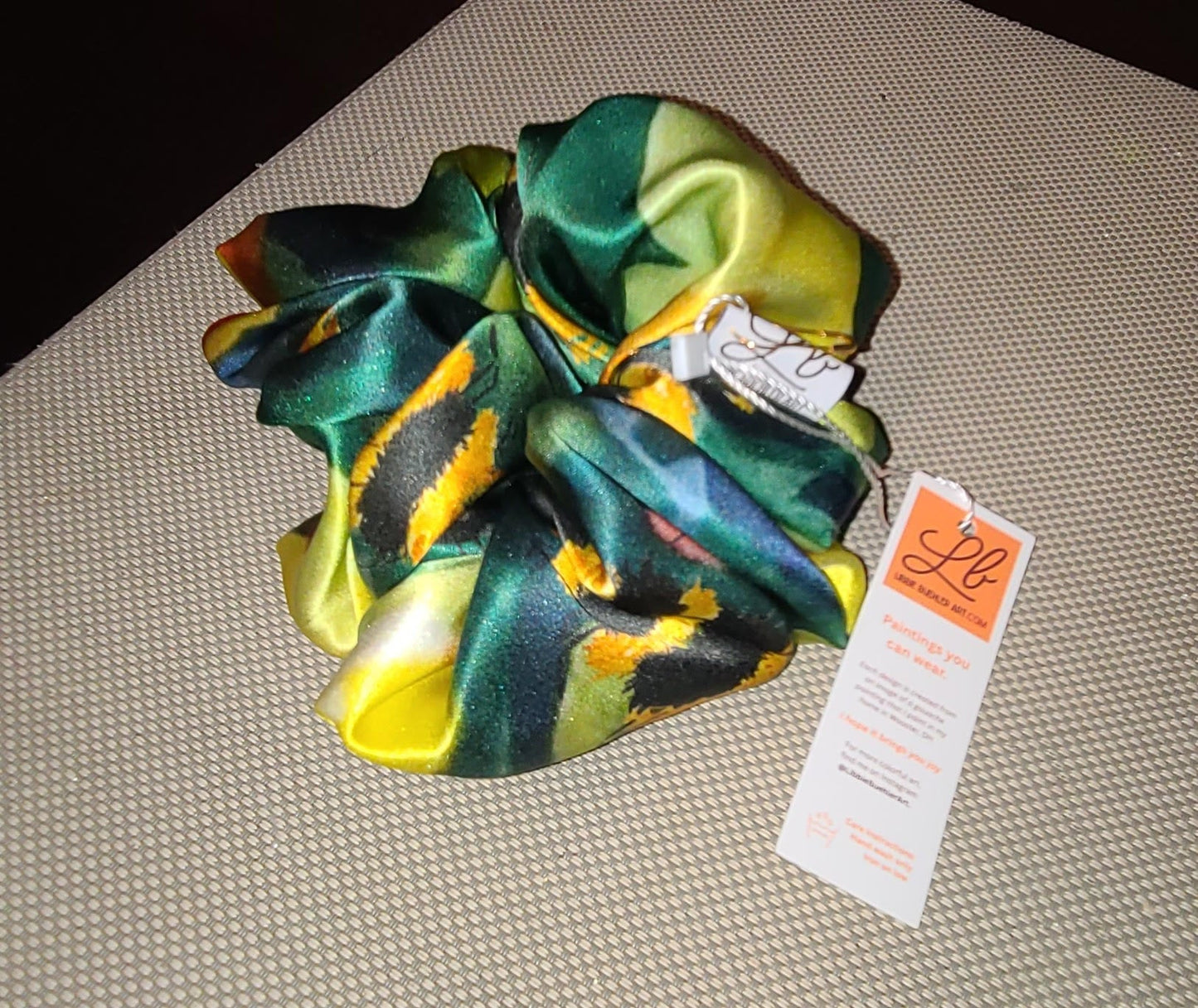 Oversized School Colors Silk Scrunchie