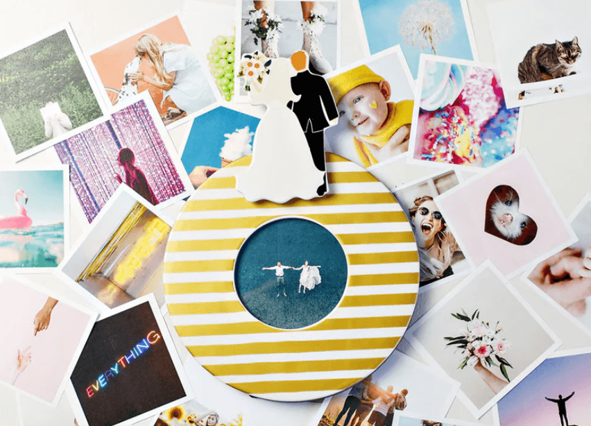 Gold Medium Stripe Mini Round Frame Happy Everything