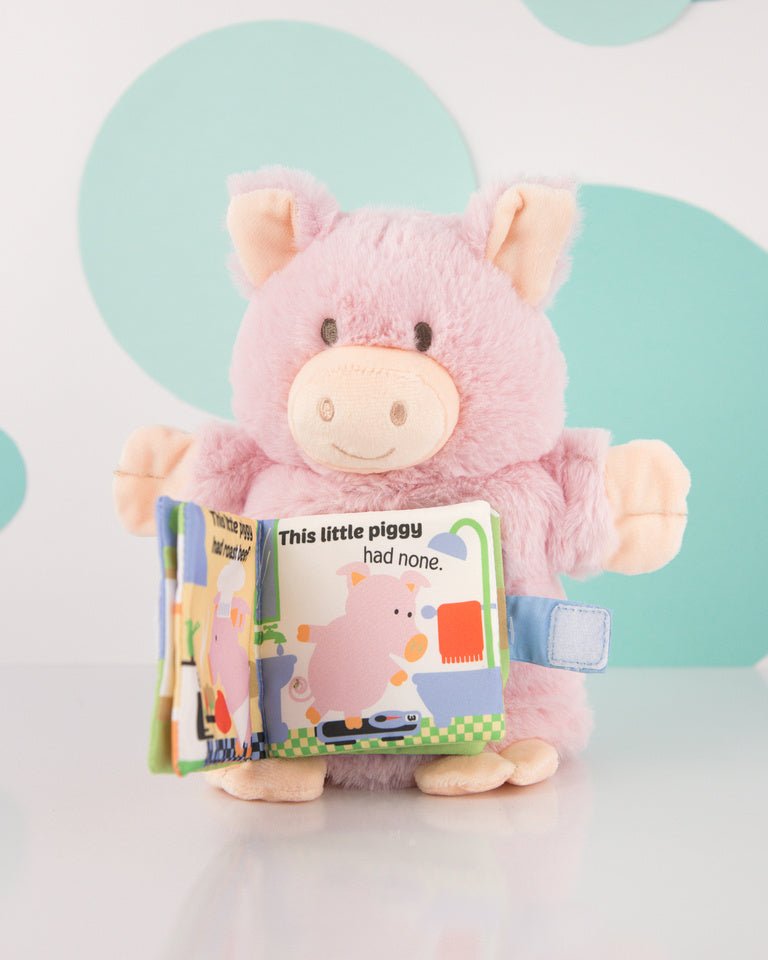 This Little Piggy Puppet Book