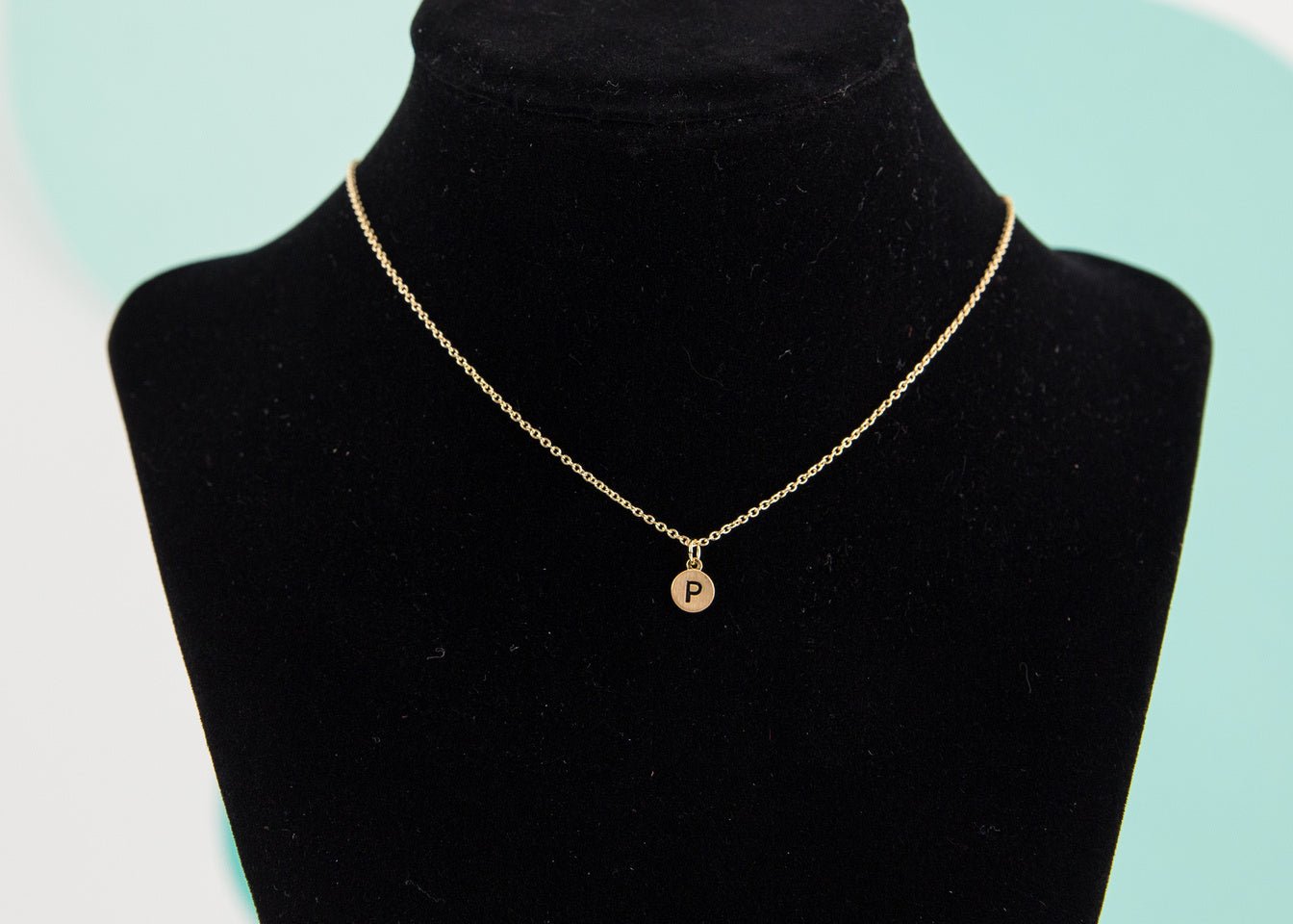 Initial Necklace Gold Disc - P
