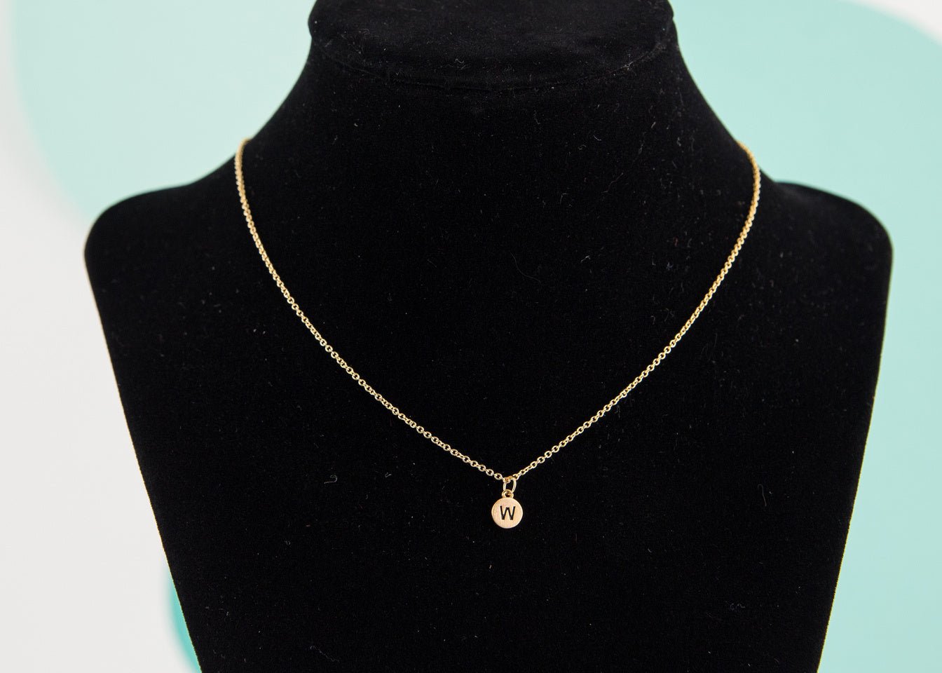 Initial Necklace Gold Disc - W