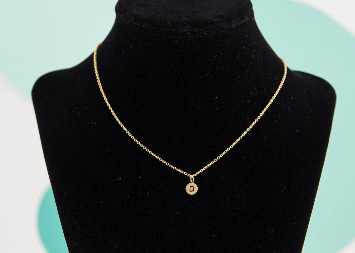 Initial Necklace Gold Disc - D